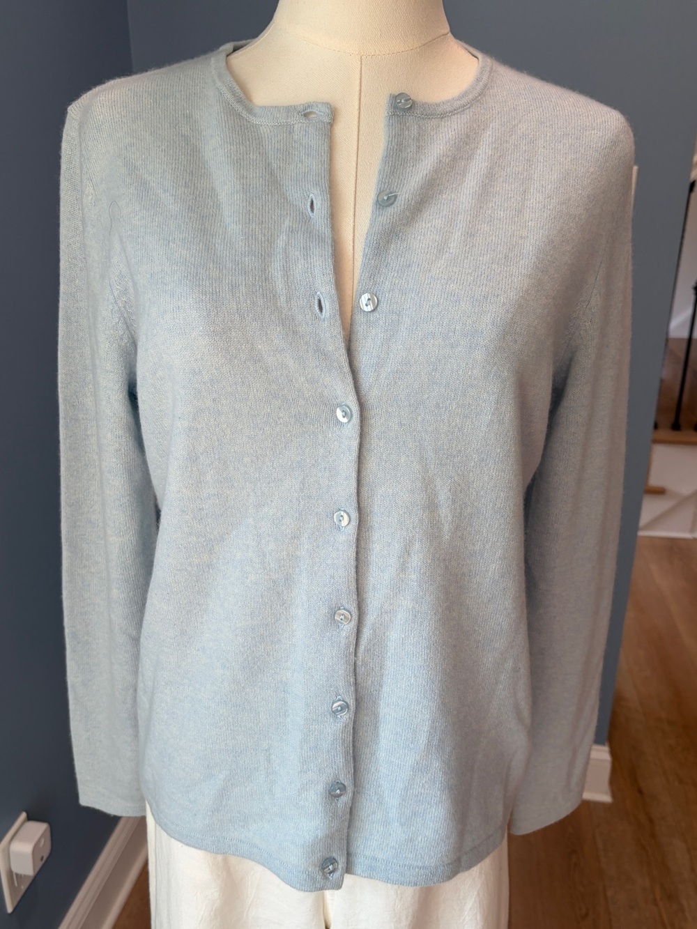 Lord & Taylor 100% Cashmere Cardigan Sweater Light Blue Petite Medium PM - Picture 1 of 8